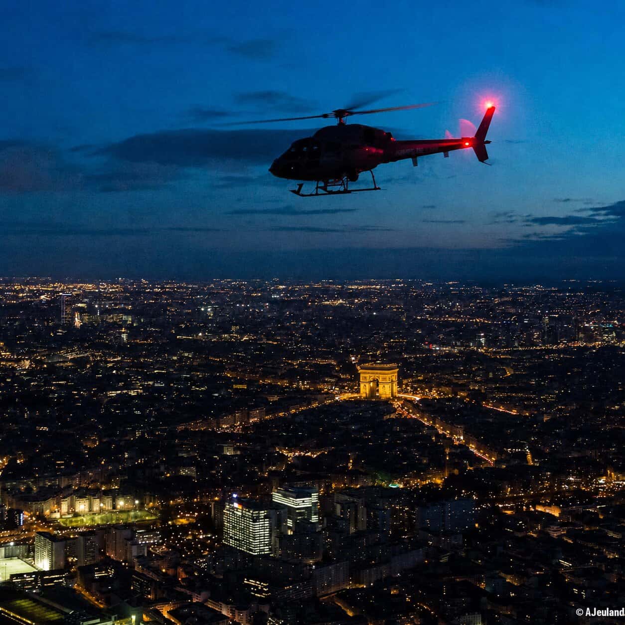 Paris by night en hélicoptère (1/3)